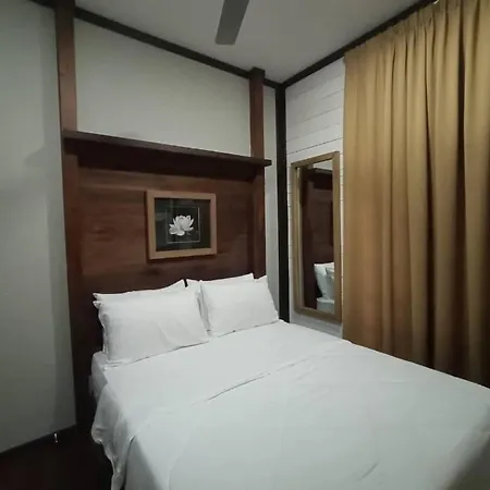 Old Klang Road Homestay Dungun Exterior photo