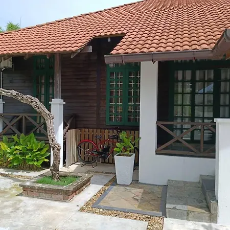 Old Klang Road Homestay Dungun Exterior photo