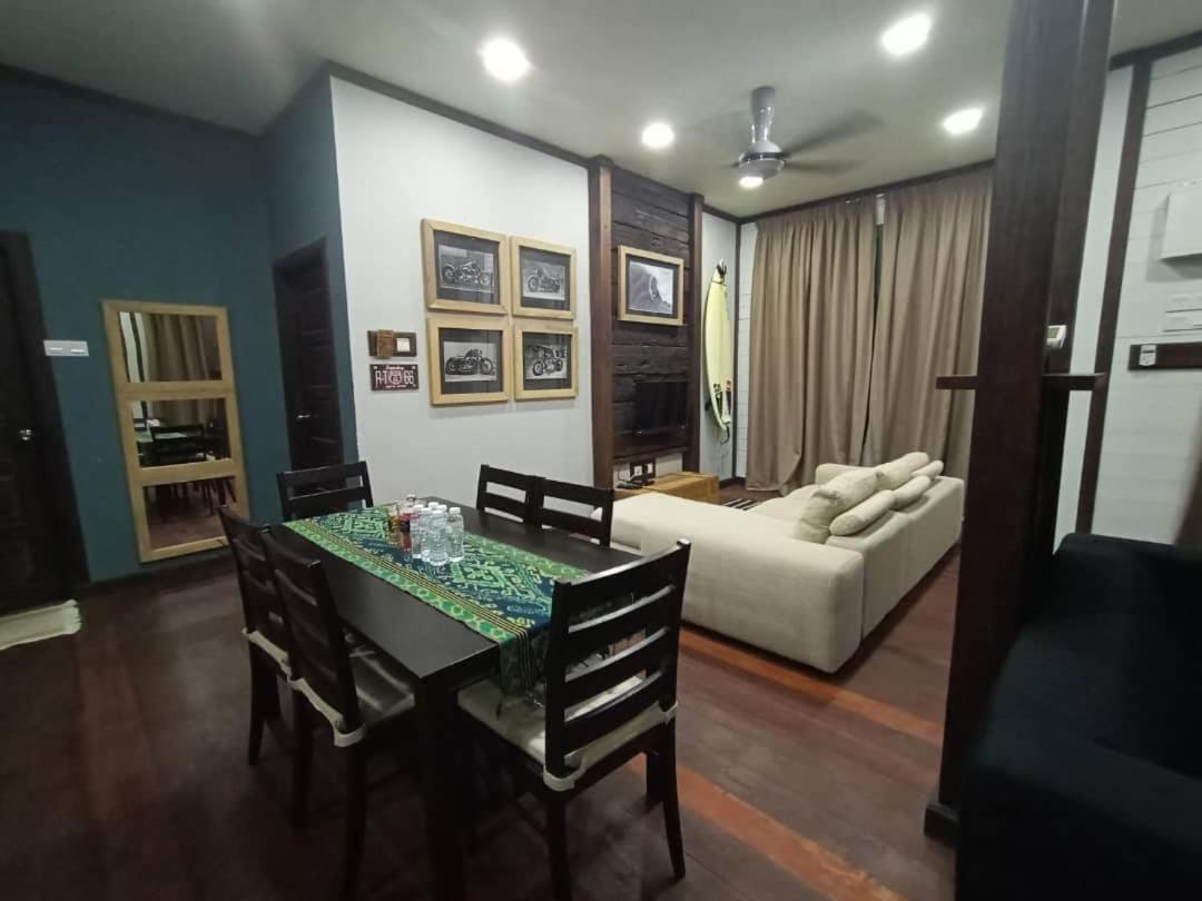 Old Klang Road Chalet Dungun
