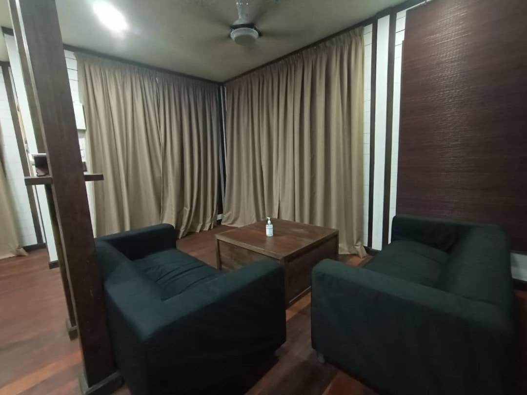 Old Klang Road Chalet Dungun