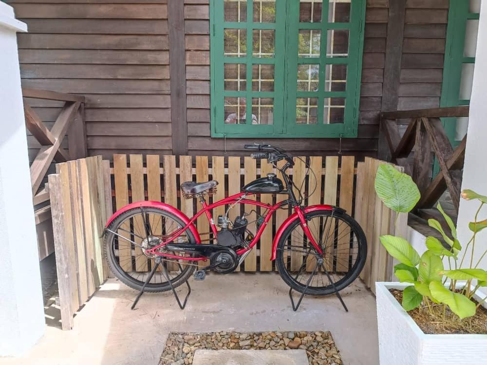 Old Klang Road Chalet *