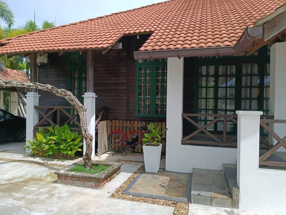 Chalet Old Klang Road *
